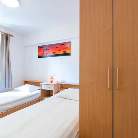 Appartamento Zeewind Close To The By Interhome Blankenberge