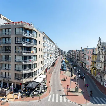 Zeewind Close To The By Interhome Appartamento